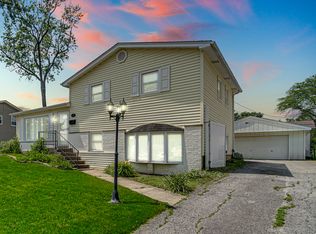 5640 Victoria Dr, Oak Forest, IL 60452