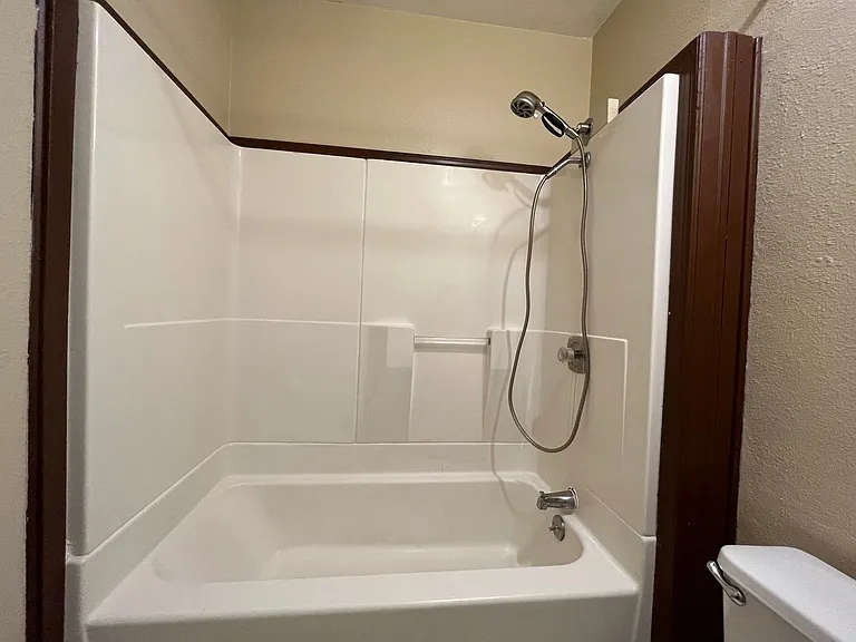916 W Augusta Ave — Photo 16