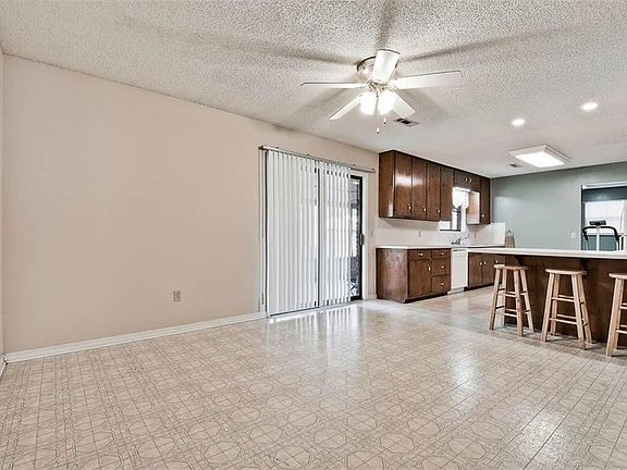4th image of 2718 E Ferguson Ave