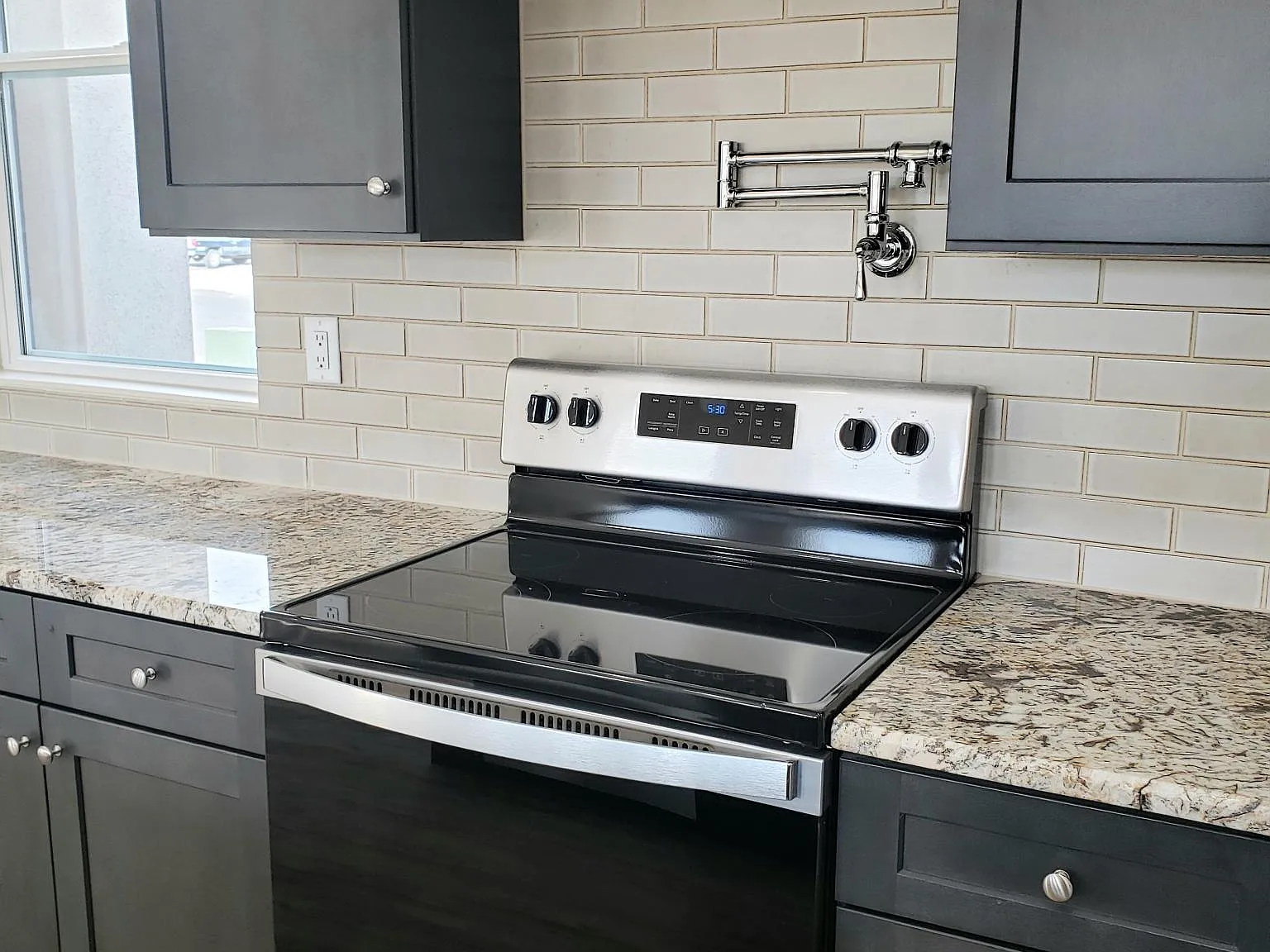 1601 Celtic Way — Photo 3
