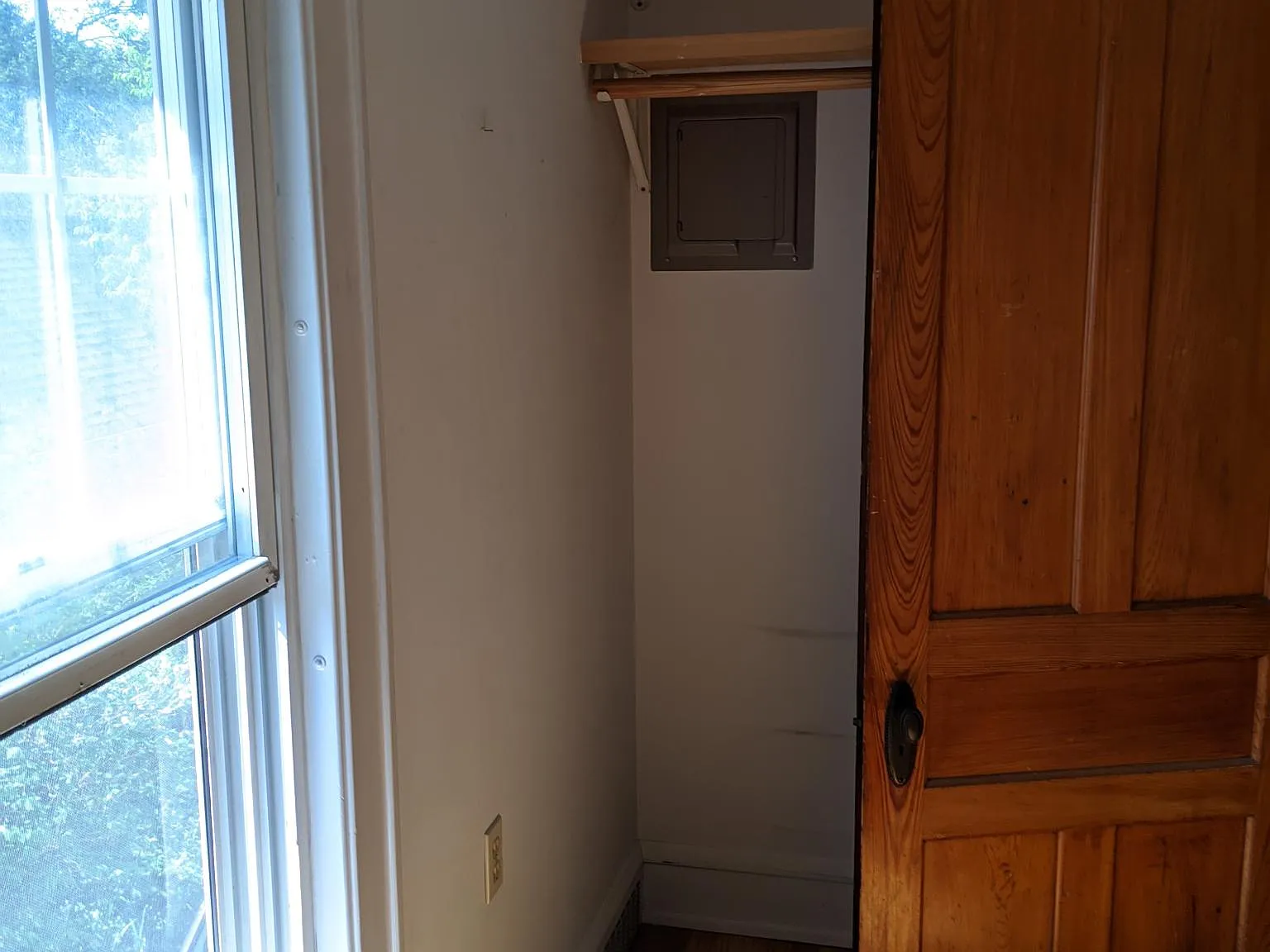 4 bed, 1200 sqft, $4,400 — Photo 4