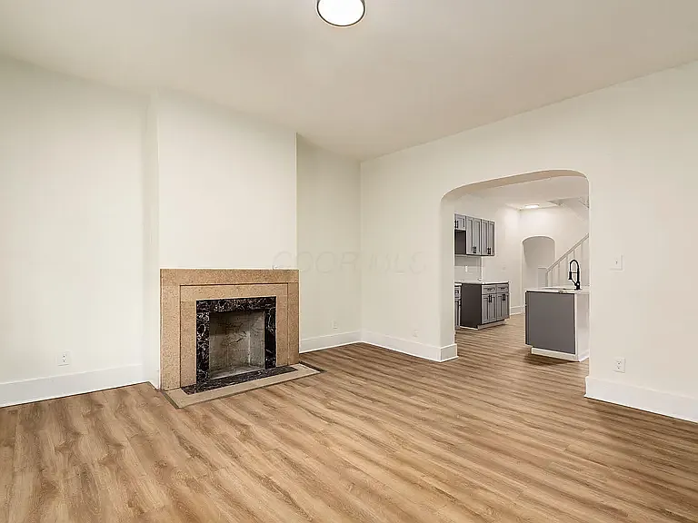 Building Photo - 1165 E Whittier St