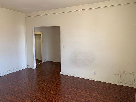 5th image of 835C S Oxford Ave #M100