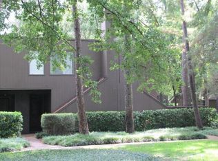 79 Litchfield Ln, Houston, TX 77024