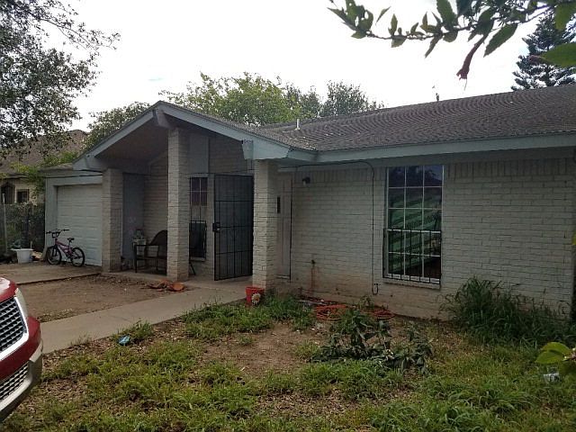 1st image of 1261 Caroline St