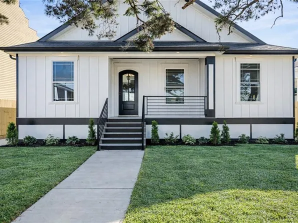 1342 Granada Dr, New Orleans, LA 70122