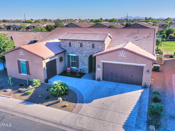 3rd image of 41725 W SPRINGTIME Road