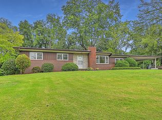 150 New Moore Rd, Kingsport, TN 37660