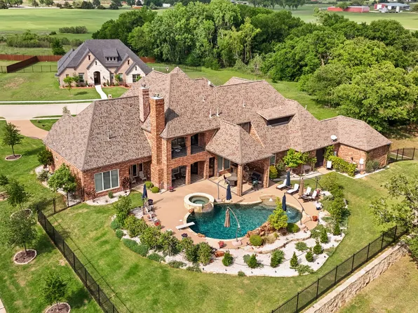 103 Oak Grove Ln, Boyd, TX 76023