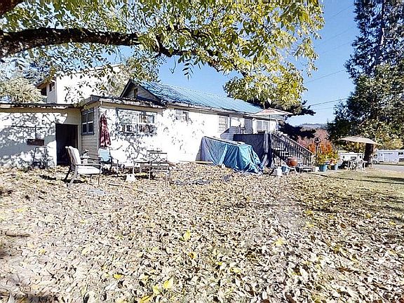 2nd image of 420 SW 4th Ave