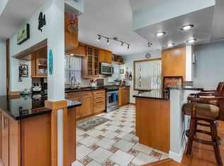 120 Coconut Dr, Fort Myers Beach, FL 33931
