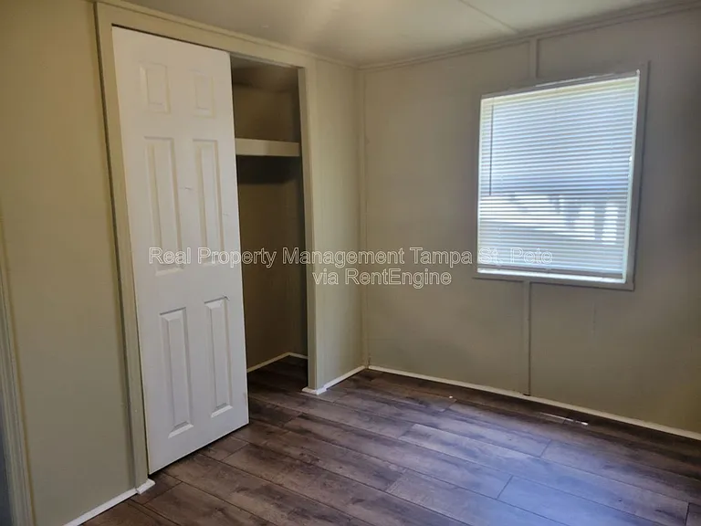 710 S 50th St #8 — Photo 14