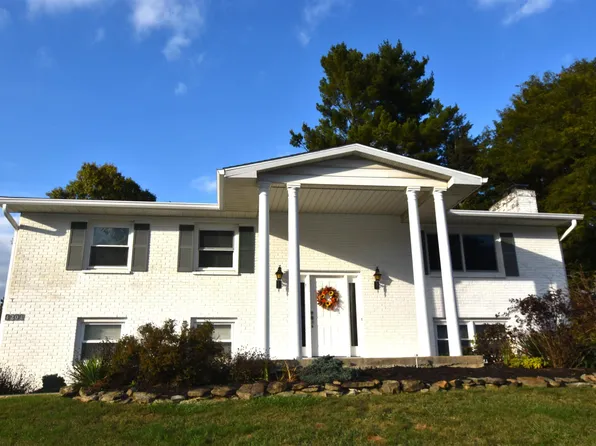 4201 E Sheffield Dr, Bloomington, IN 47408