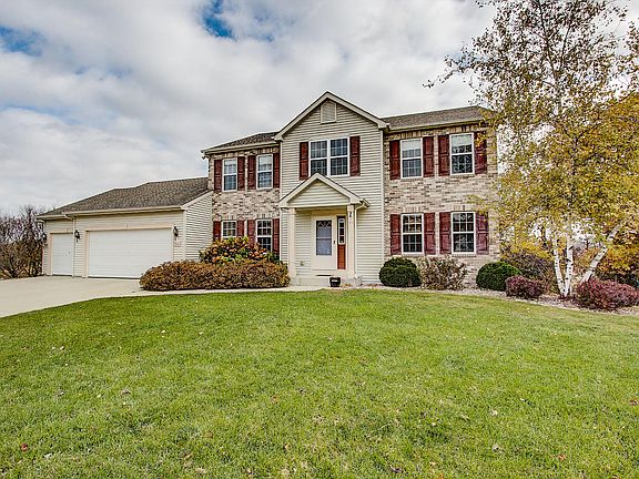 2nd image of 500 Acacia Dr