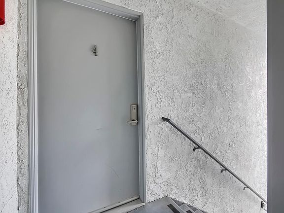3rd image of 3116 Casitas Ave APT 4