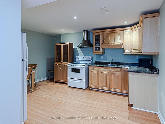4th image of 84 Maple Valley Rd