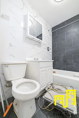 Rented by The Syper Group | media 19