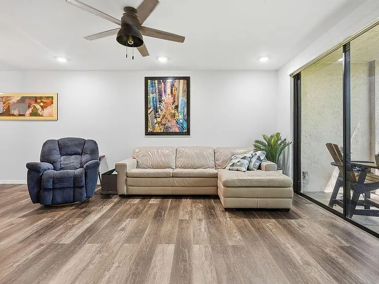 1143 Duncan Cir #103 — Photo 7