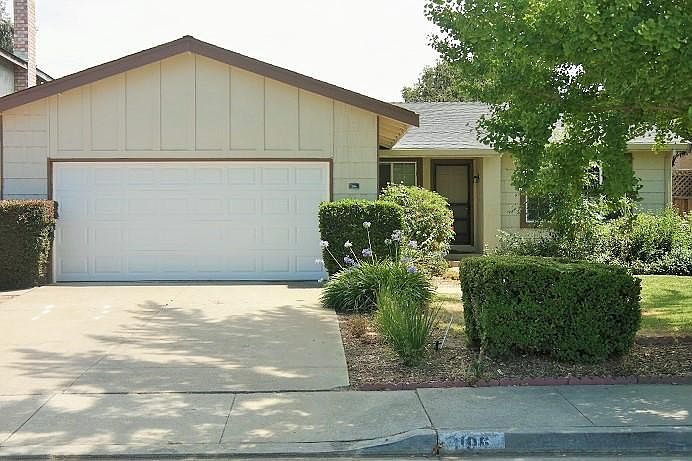 1st image of 106 Rosewell Way