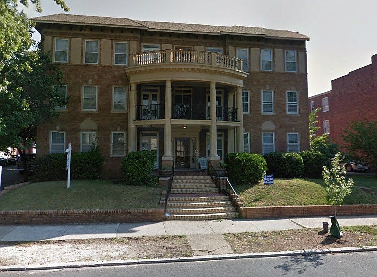 1st image of 3012 Monument Ave
