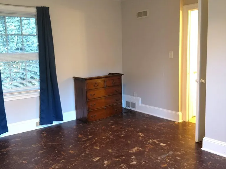 2328 Providence Rd — Photo 8