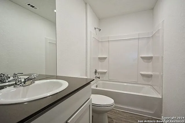 758 Tulsa Trl — Photo 16