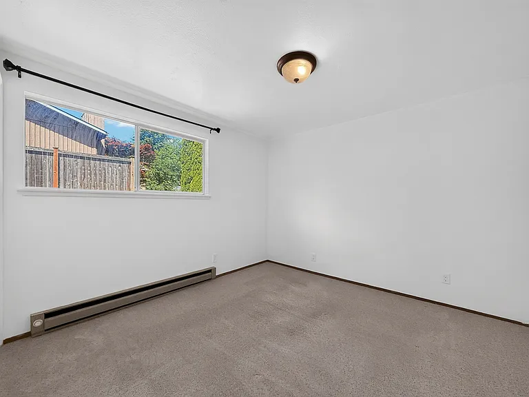 5025 S 167th St — Photo 16
