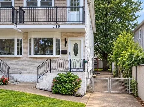 110 Bishop St, Staten Island, NY 10306