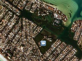 8009 Marina Isles Ln, Holmes Beach, FL 34217