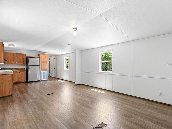 5th image of 27133 MILLER ROAD