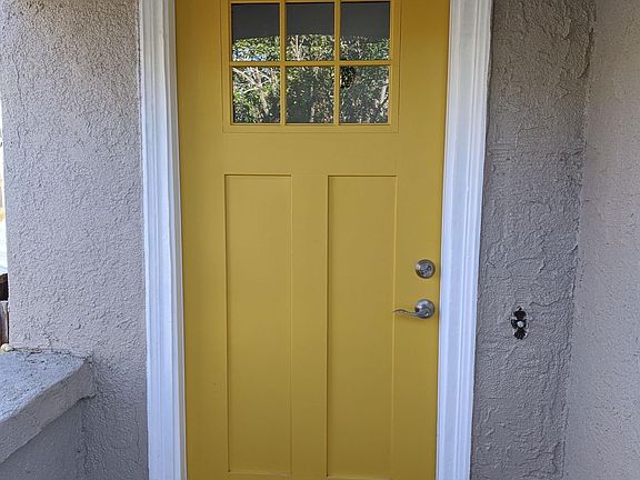 3rd image of 691 Broadmoor Blvd