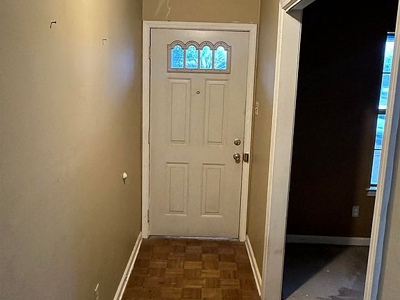 4th image of 4786 Greenlawn Cv