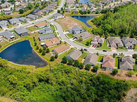 5th image of 8615 Eagle Brook Dr