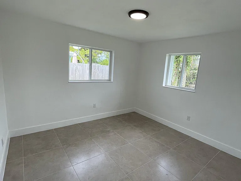 20817 SW 114th Ct — Photo 5