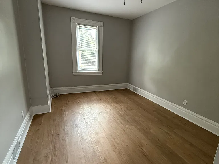 738 Chartiers Ave — Photo 24