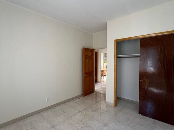 4th image of 1643 Dahill Rd Floor 1