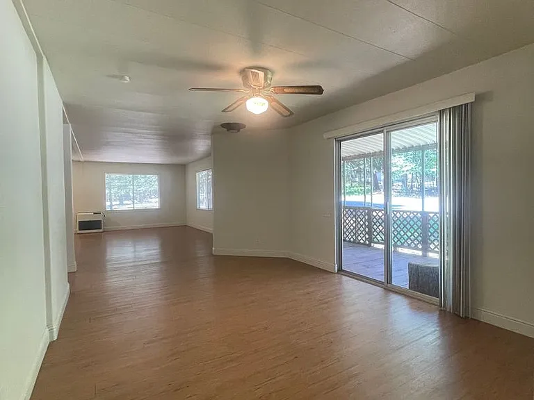 7083 Shasta Forest Dr — Photo 16