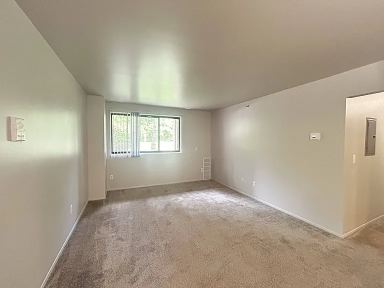 Woodland Villa Apartments — Photo 56