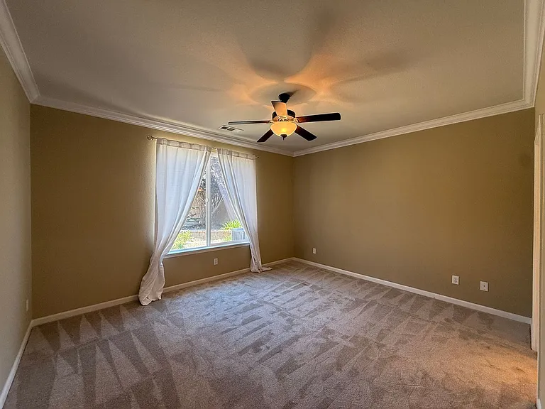 7437 Bloomsbury Way — Photo 11