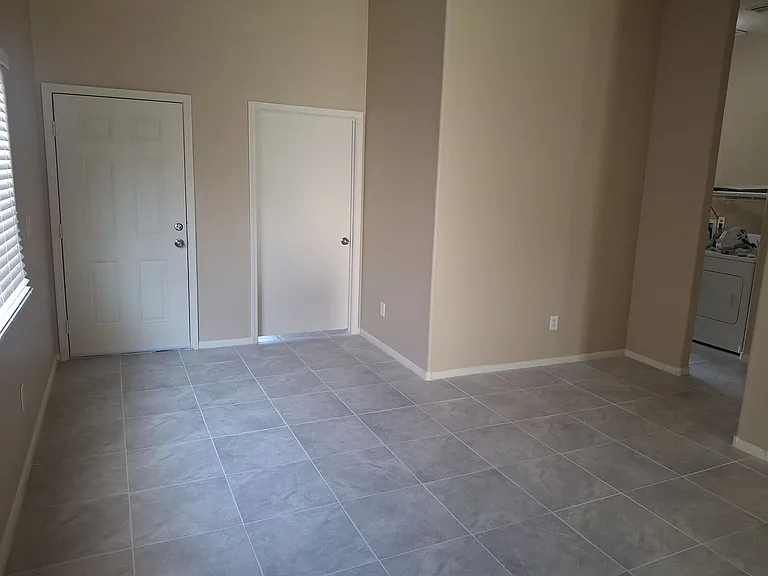 2120 Fred Brown Dr — Photo 5