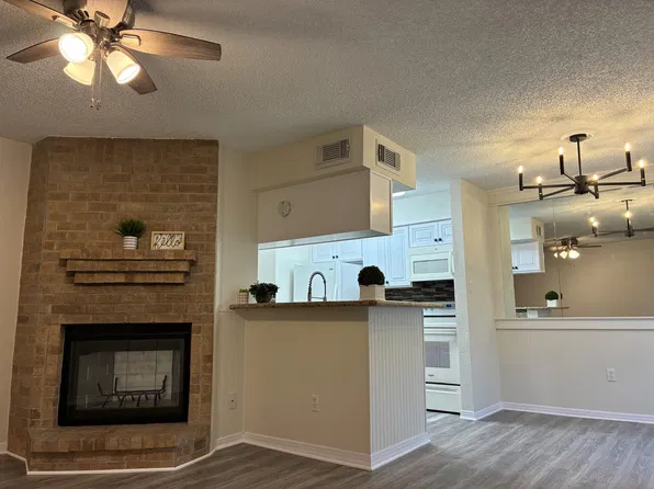250 El Dorado Blvd APT 142, Webster, TX 77598