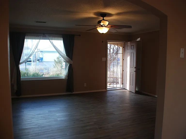 902 Ladron Ave — Photo 14