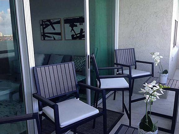 3rd image of 800 Claughton Island Dr APT 1602