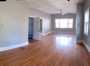 3230 N Troy St, Chicago, IL 60618