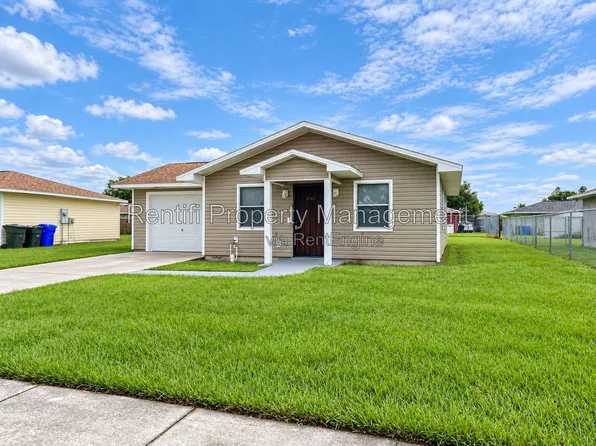 3719 Suntrust Dr, Fort Myers, FL 33916