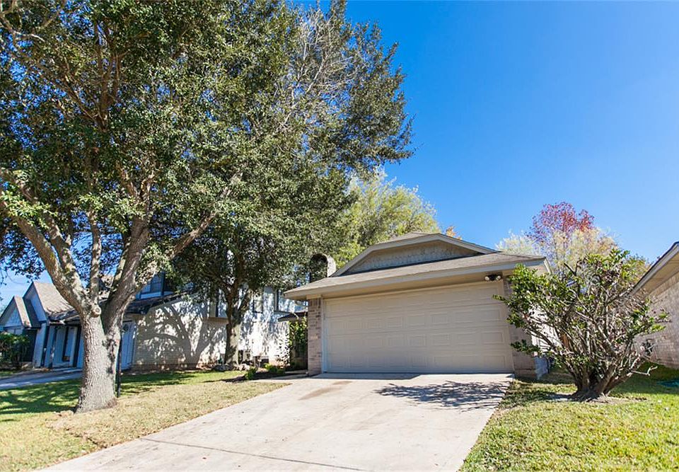 1st image of 3331 Knoll West Dr