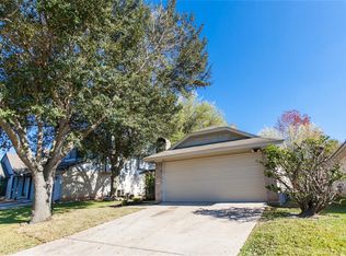 3331 Knoll West Dr, Houston, TX 77082