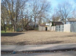 1313 Ford Ave NE, Grand Rapids, MI 49505