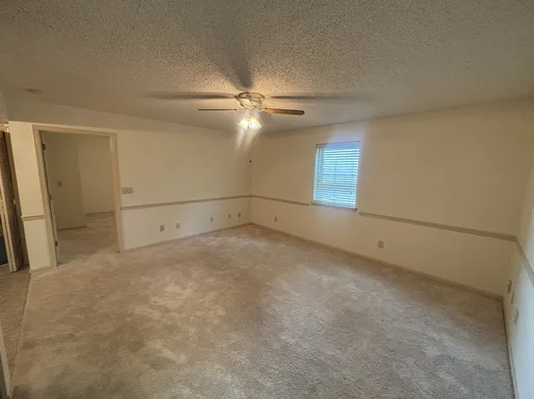2013 2nd Loop Rd, Florence, SC