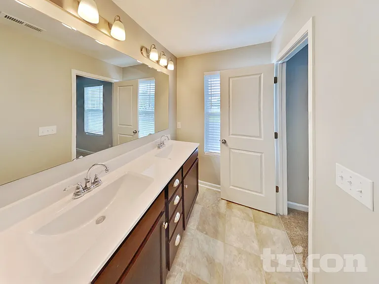 1335 Bridgton Cape Ct — Photo 9